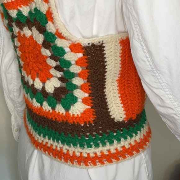 🎉HPx2🎉 Hand knit Fall Vest - Picture 9 of 14